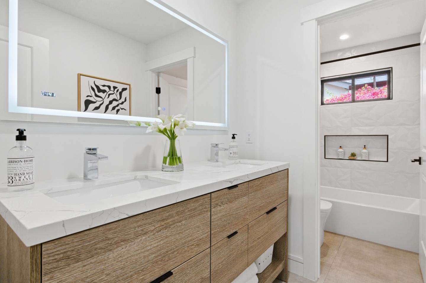 Detail Gallery Image 15 of 27 For 1221 Carlisle Dr, San Mateo,  CA 94402 - 3 Beds | 3 Baths