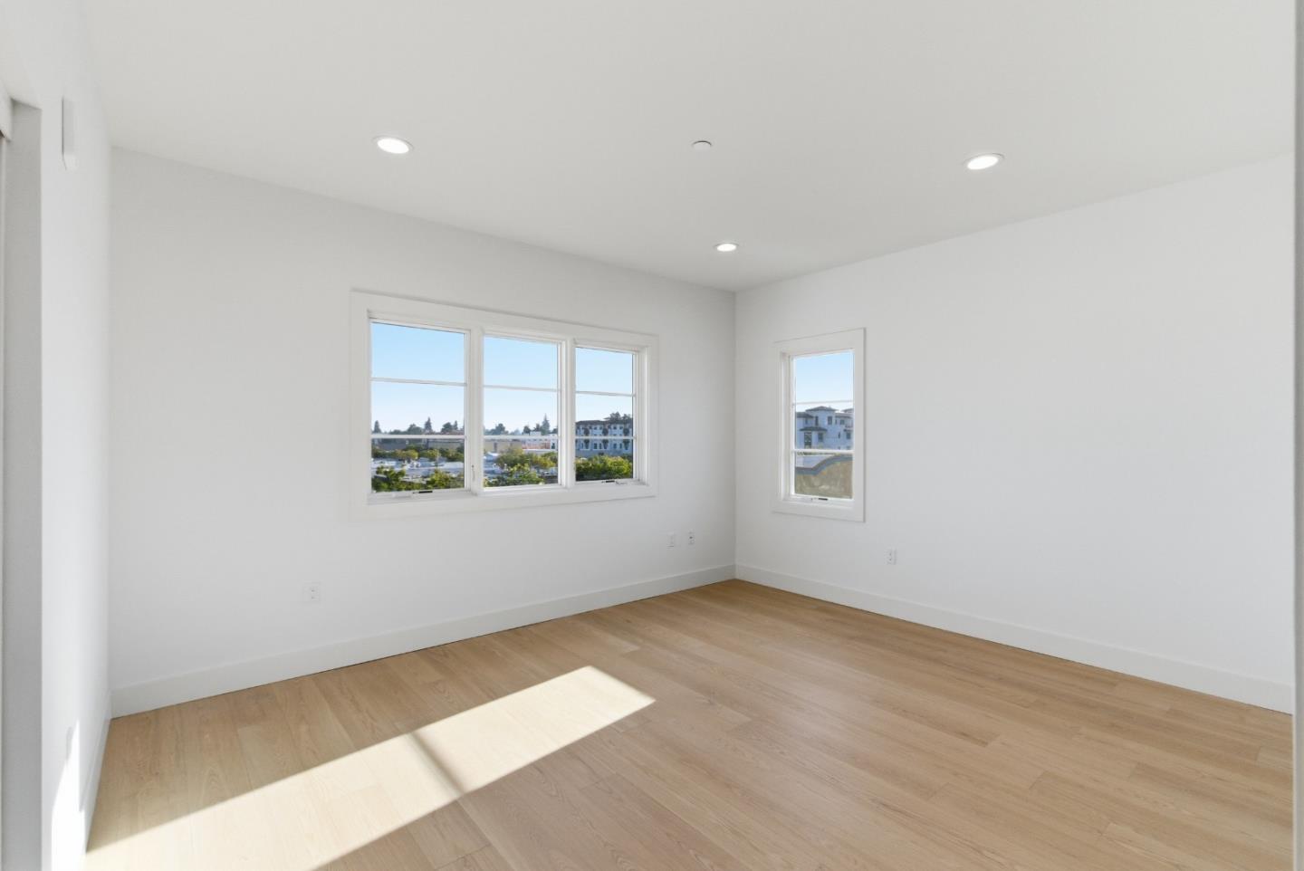 Detail Gallery Image 19 of 38 For 560 El Camino Real #206,  San Carlos,  CA 94070 - 2 Beds | 2 Baths