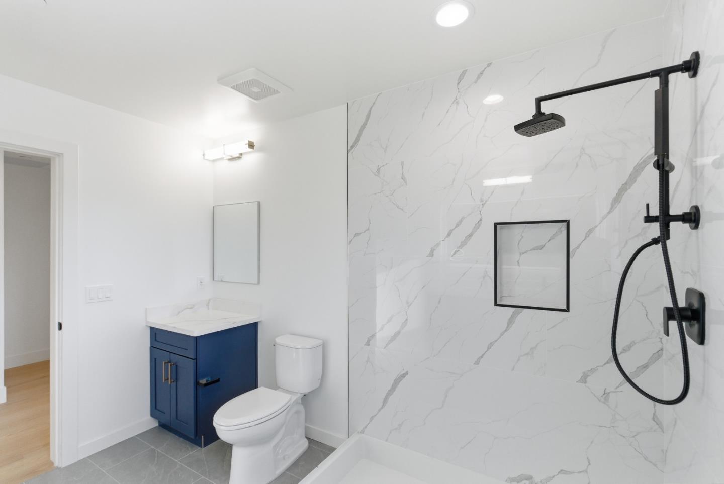 Detail Gallery Image 24 of 38 For 560 El Camino Real #206,  San Carlos,  CA 94070 - 2 Beds | 2 Baths