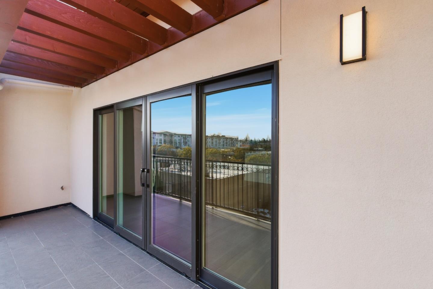 Detail Gallery Image 32 of 38 For 560 El Camino Real #206,  San Carlos,  CA 94070 - 2 Beds | 2 Baths