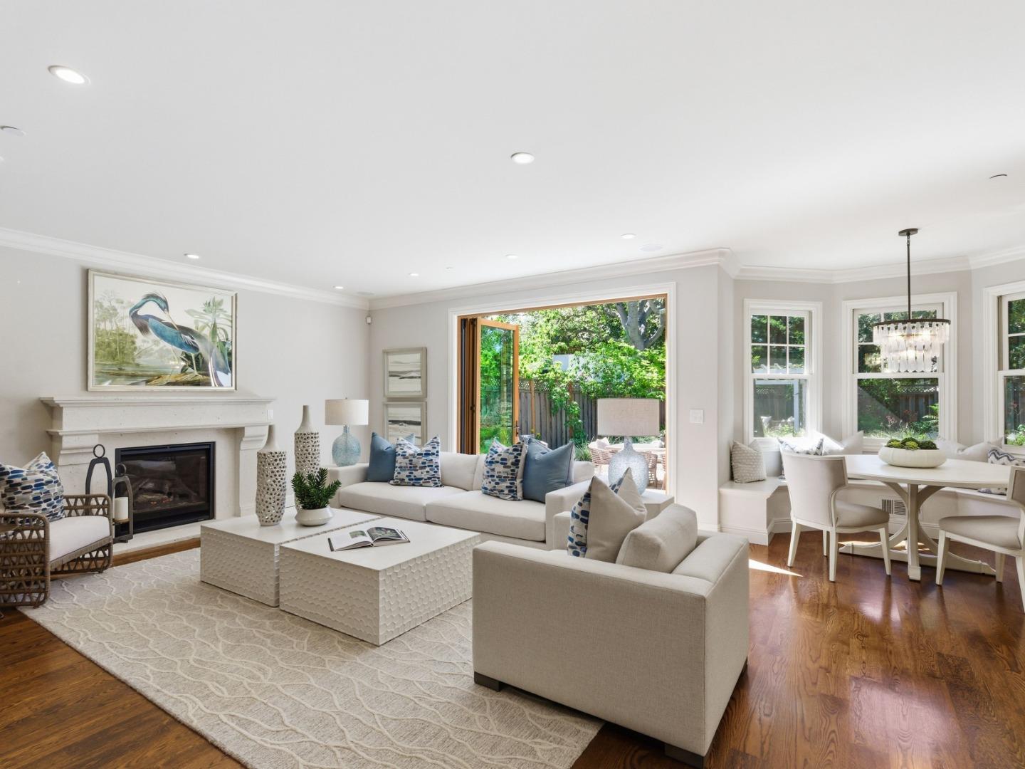 Detail Gallery Image 19 of 55 For 345 Vine St, Menlo Park,  CA 94025 - 5 Beds | 4/1 Baths