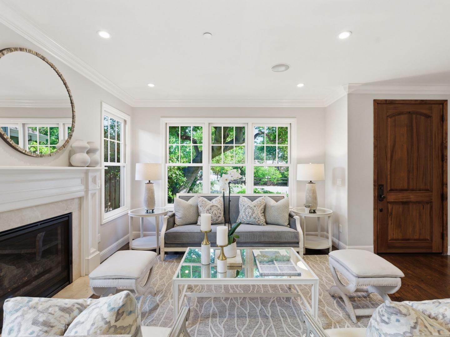 Detail Gallery Image 3 of 55 For 345 Vine St, Menlo Park,  CA 94025 - 5 Beds | 4/1 Baths