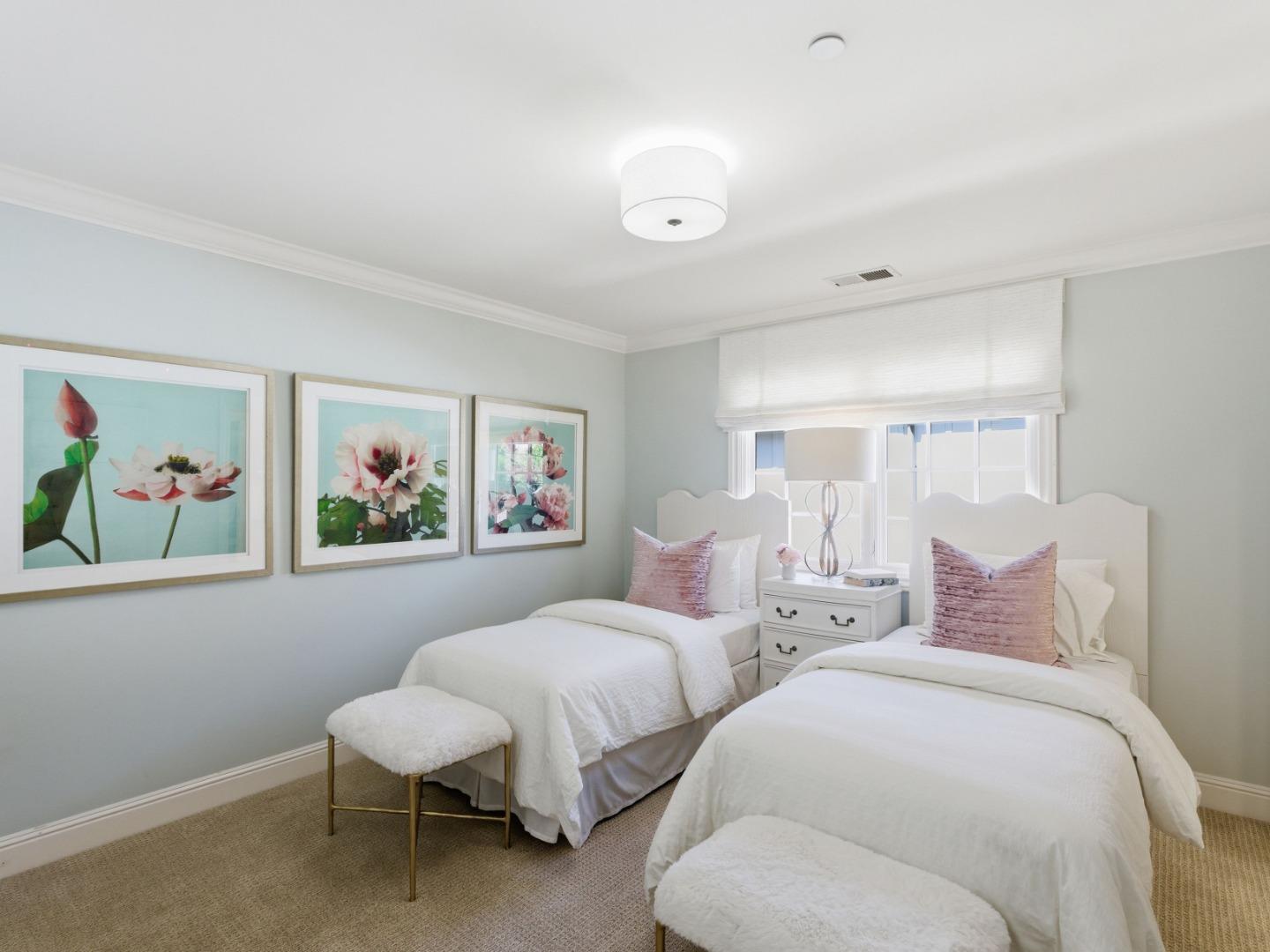 Detail Gallery Image 36 of 55 For 345 Vine St, Menlo Park,  CA 94025 - 5 Beds | 4/1 Baths