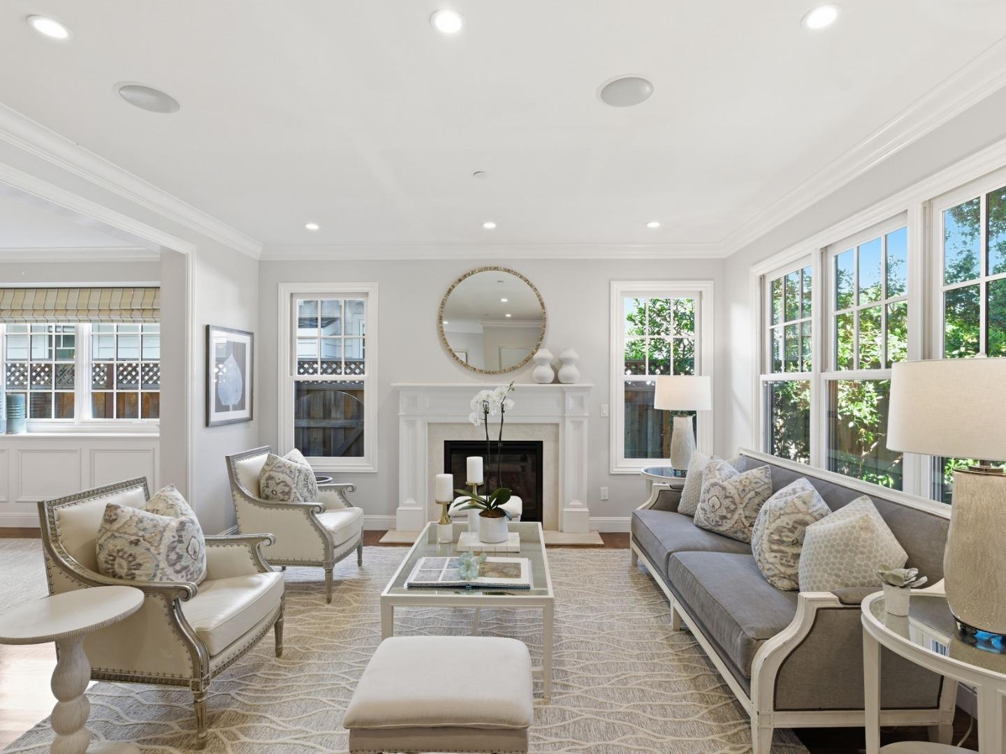 Detail Gallery Image 4 of 55 For 345 Vine St, Menlo Park,  CA 94025 - 5 Beds | 4/1 Baths