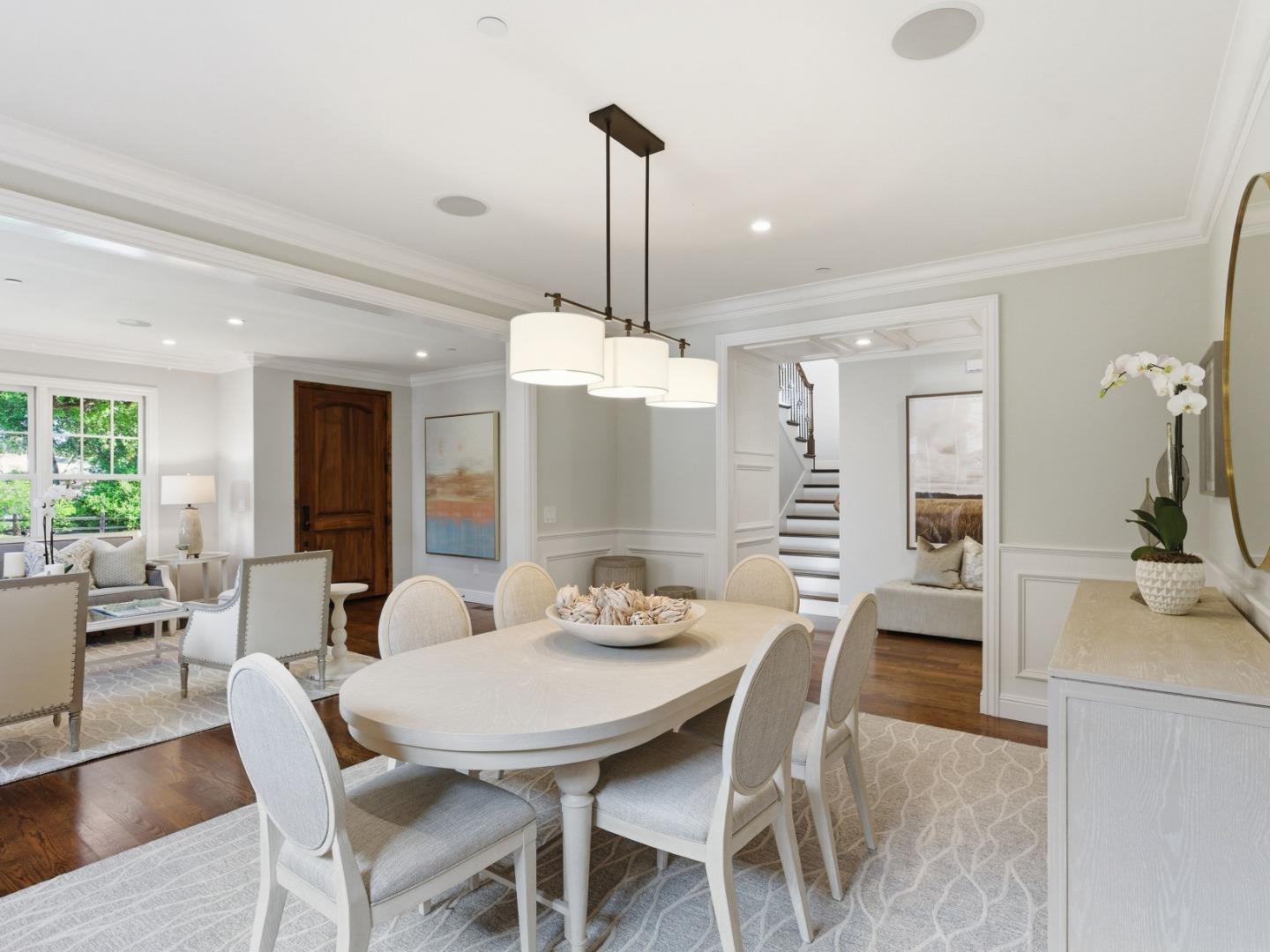 Detail Gallery Image 7 of 55 For 345 Vine St, Menlo Park,  CA 94025 - 5 Beds | 4/1 Baths