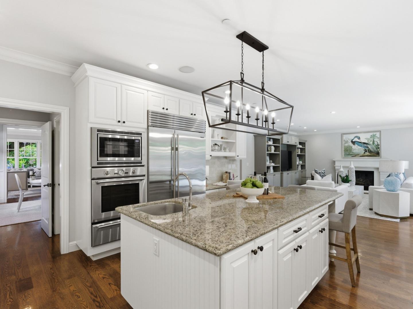 Detail Gallery Image 9 of 55 For 345 Vine St, Menlo Park,  CA 94025 - 5 Beds | 4/1 Baths