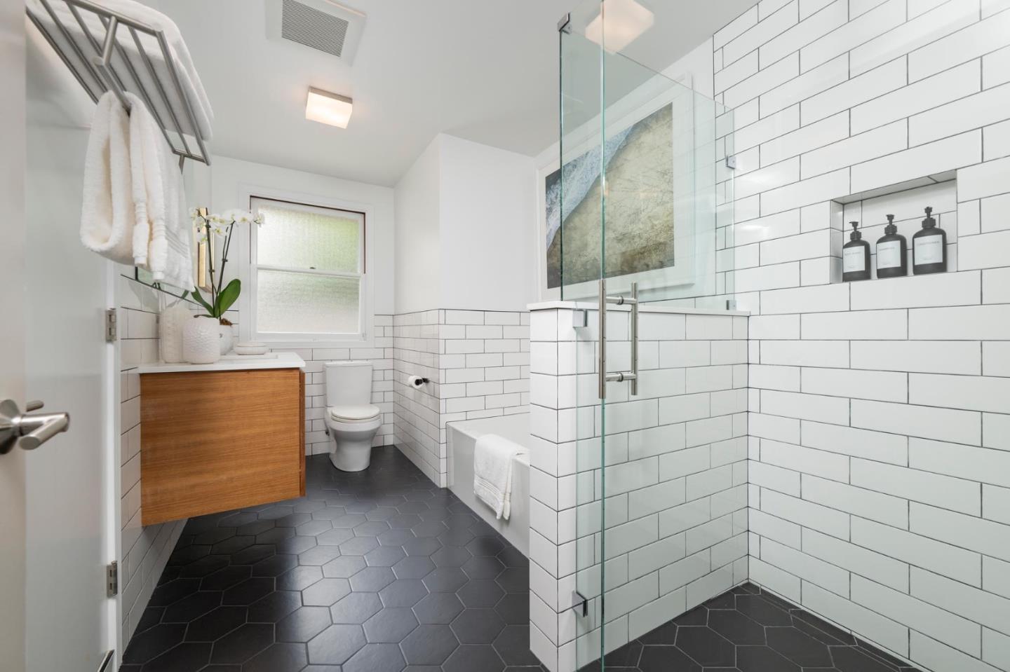 Detail Gallery Image 21 of 31 For 21 De Sabla Rd, San Mateo,  CA 94402 - 4 Beds | 3 Baths