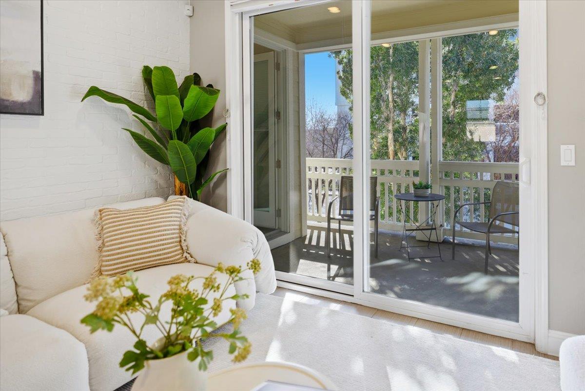 Detail Gallery Image 15 of 47 For 631 True Wind Way #203,  Redwood City,  CA 94063 - 2 Beds | 2/1 Baths