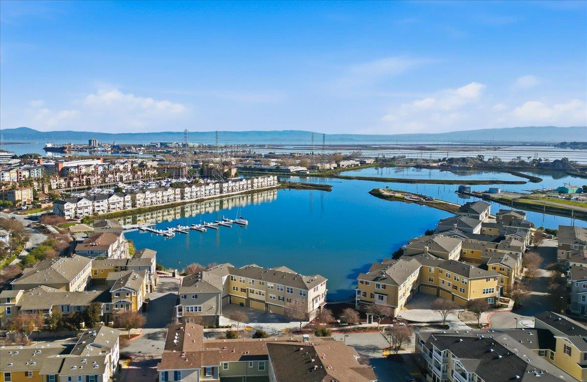 Detail Gallery Image 40 of 47 For 631 True Wind Way #203,  Redwood City,  CA 94063 - 2 Beds | 2/1 Baths