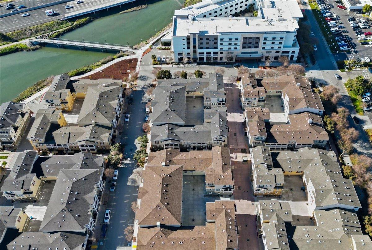 Detail Gallery Image 42 of 47 For 631 True Wind Way #203,  Redwood City,  CA 94063 - 2 Beds | 2/1 Baths