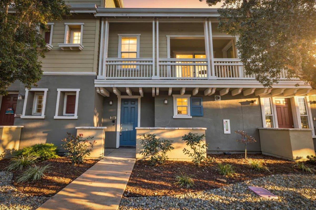 Detail Gallery Image 46 of 47 For 631 True Wind Way #203,  Redwood City,  CA 94063 - 2 Beds | 2/1 Baths