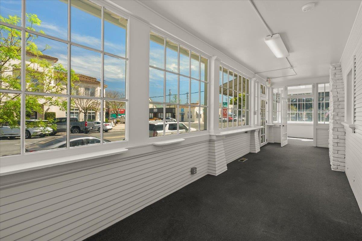 Detail Gallery Image 10 of 28 For 111 5th St, Gilroy,  CA 95020 - 4 Beds | 2 Baths