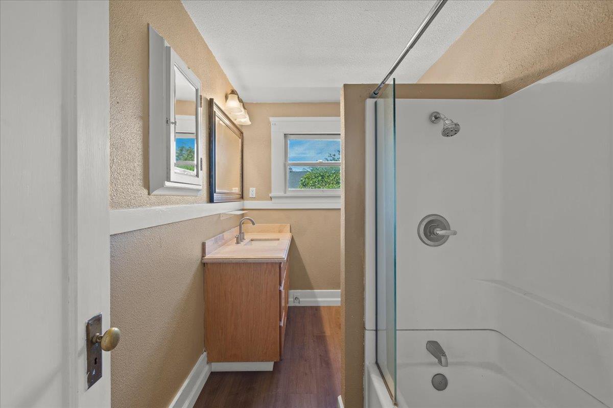 Detail Gallery Image 18 of 28 For 111 5th St, Gilroy,  CA 95020 - 4 Beds | 2 Baths