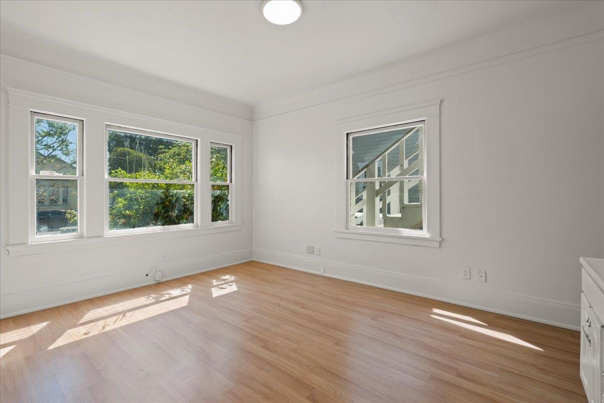 Detail Gallery Image 7 of 28 For 111 5th St, Gilroy,  CA 95020 - 4 Beds | 2 Baths