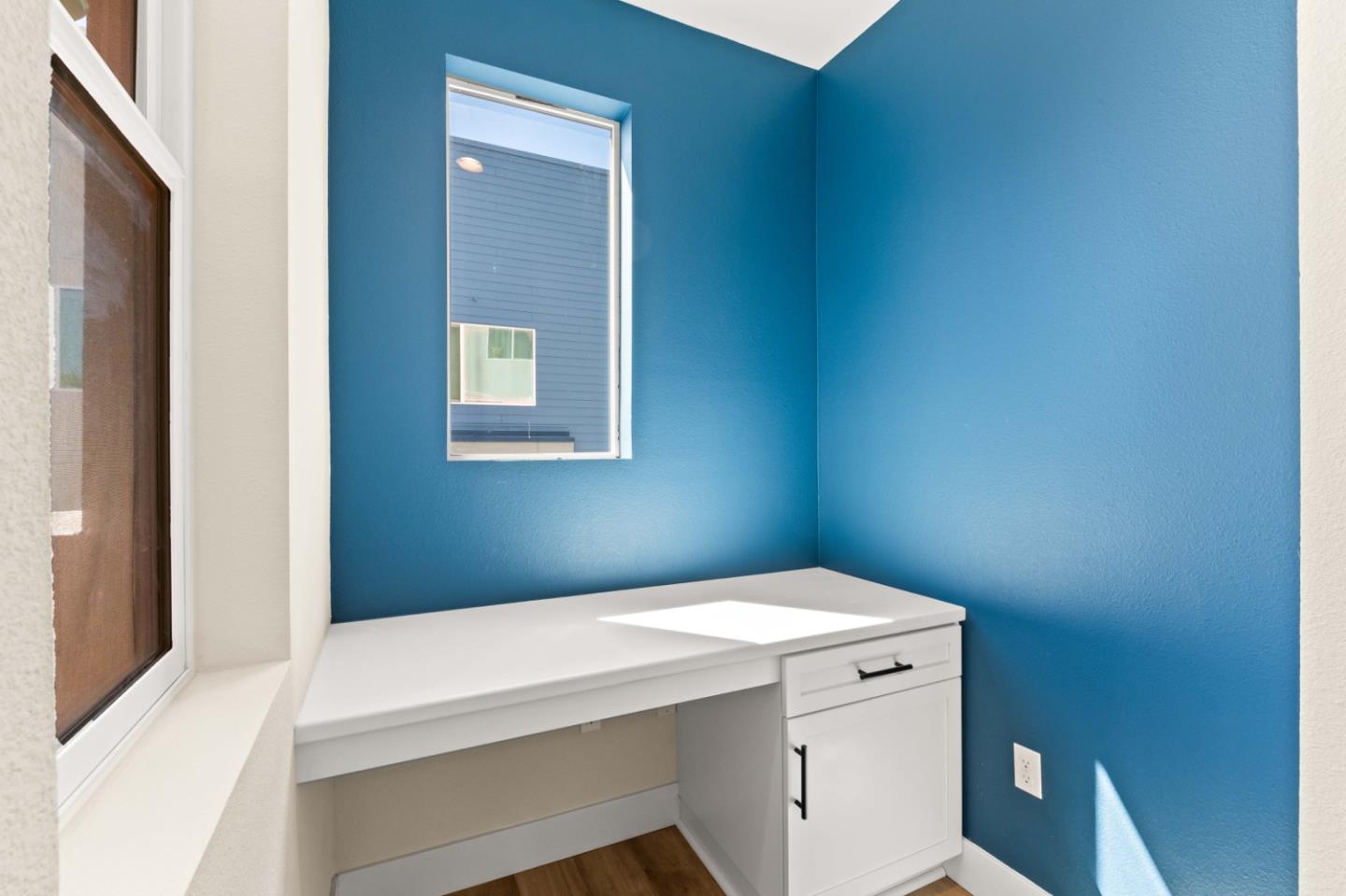 Detail Gallery Image 14 of 28 For 9873 Macarthur Blvd #F,  Oakland,  CA 94605 - 4 Beds | 3 Baths