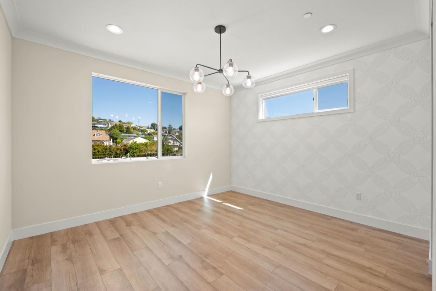 Detail Gallery Image 17 of 28 For 9873 Macarthur Blvd #F,  Oakland,  CA 94605 - 4 Beds | 3 Baths