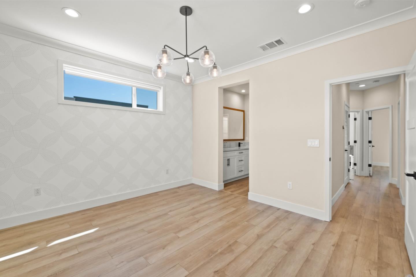 Detail Gallery Image 18 of 28 For 9873 Macarthur Blvd #F,  Oakland,  CA 94605 - 4 Beds | 3 Baths