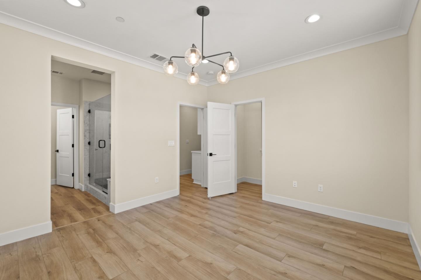 Detail Gallery Image 19 of 28 For 9873 Macarthur Blvd #F,  Oakland,  CA 94605 - 4 Beds | 3 Baths