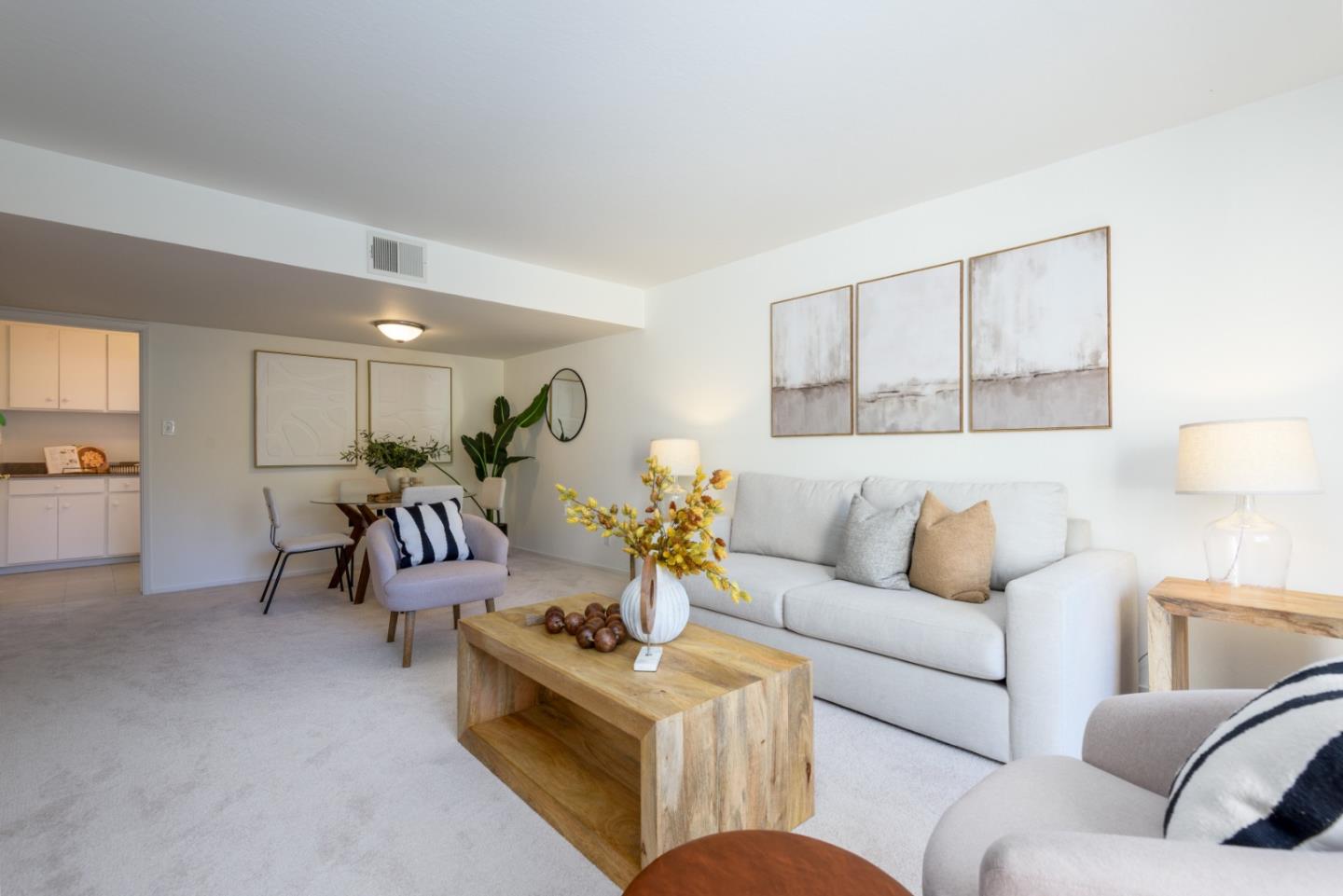 Detail Gallery Image 2 of 20 For 675 Sharon Park Dr #311,  Menlo Park,  CA 94025 - 2 Beds | 2 Baths