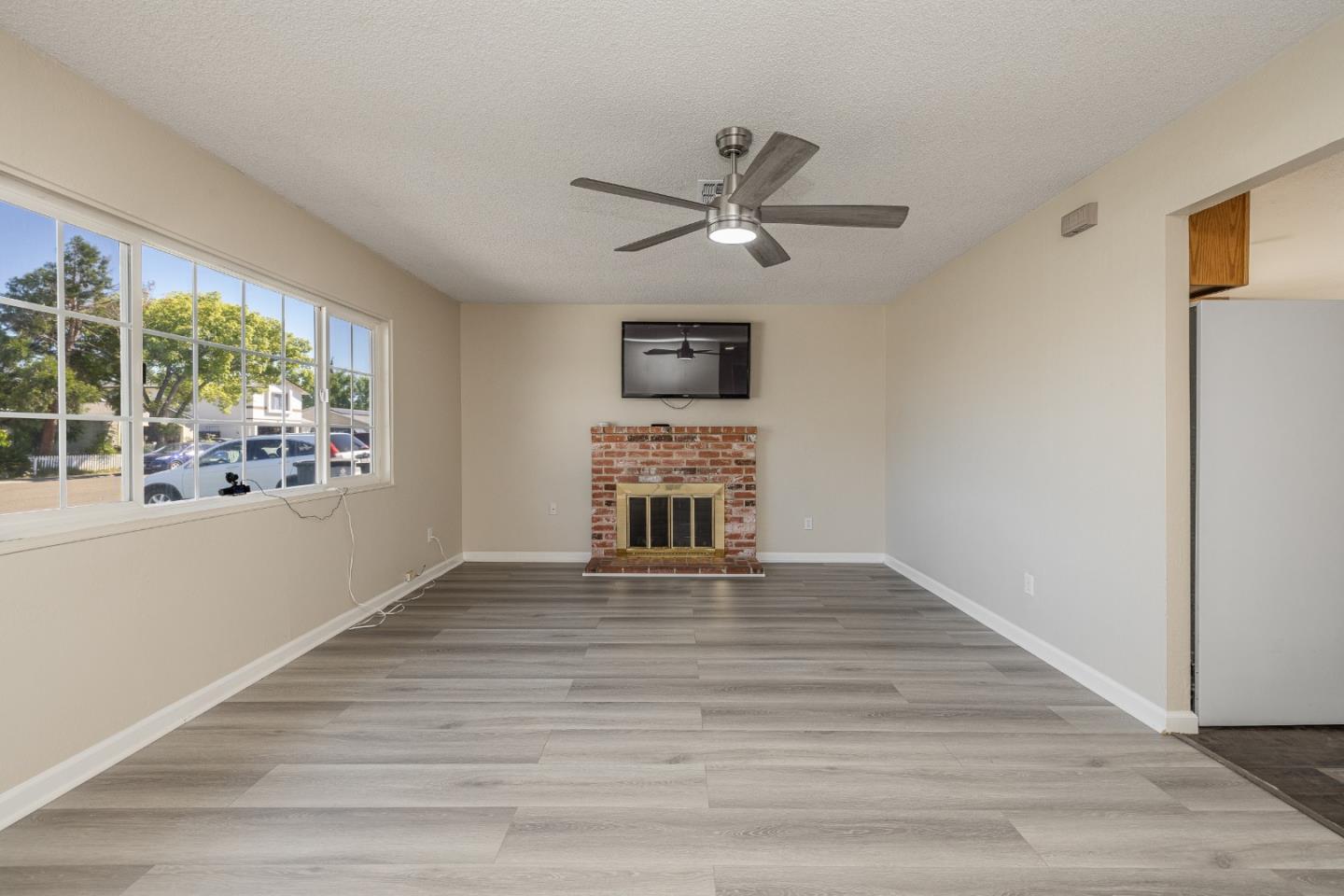 Detail Gallery Image 6 of 35 For 1610 Bondy Ln, Tracy,  CA 95376 - 4 Beds | 2 Baths