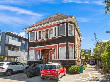 348-352 Jayne, Oakland, CA, 94610