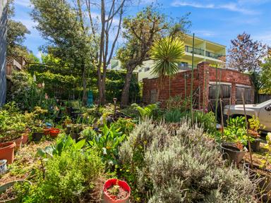 348-352 Jayne, Oakland, CA, 94610