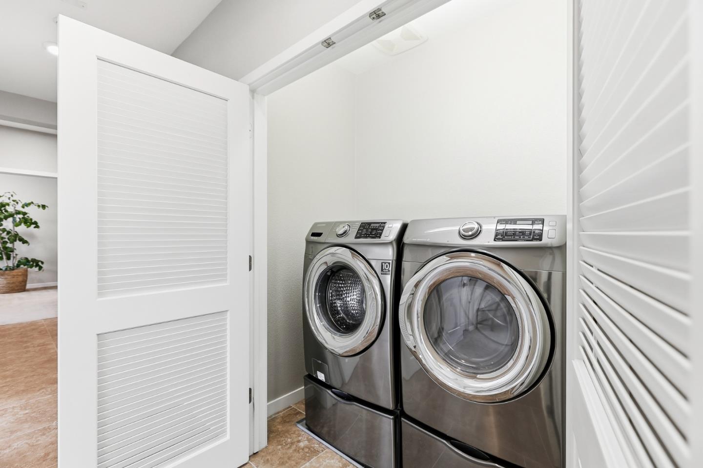 Detail Gallery Image 20 of 49 For 1053 Dewberry Pl #304,  San Jose,  CA 95131 - 4 Beds | 2/1 Baths