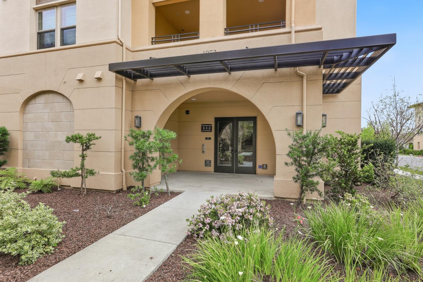 Detail Gallery Image 38 of 49 For 1053 Dewberry Pl #304,  San Jose,  CA 95131 - 4 Beds | 2/1 Baths