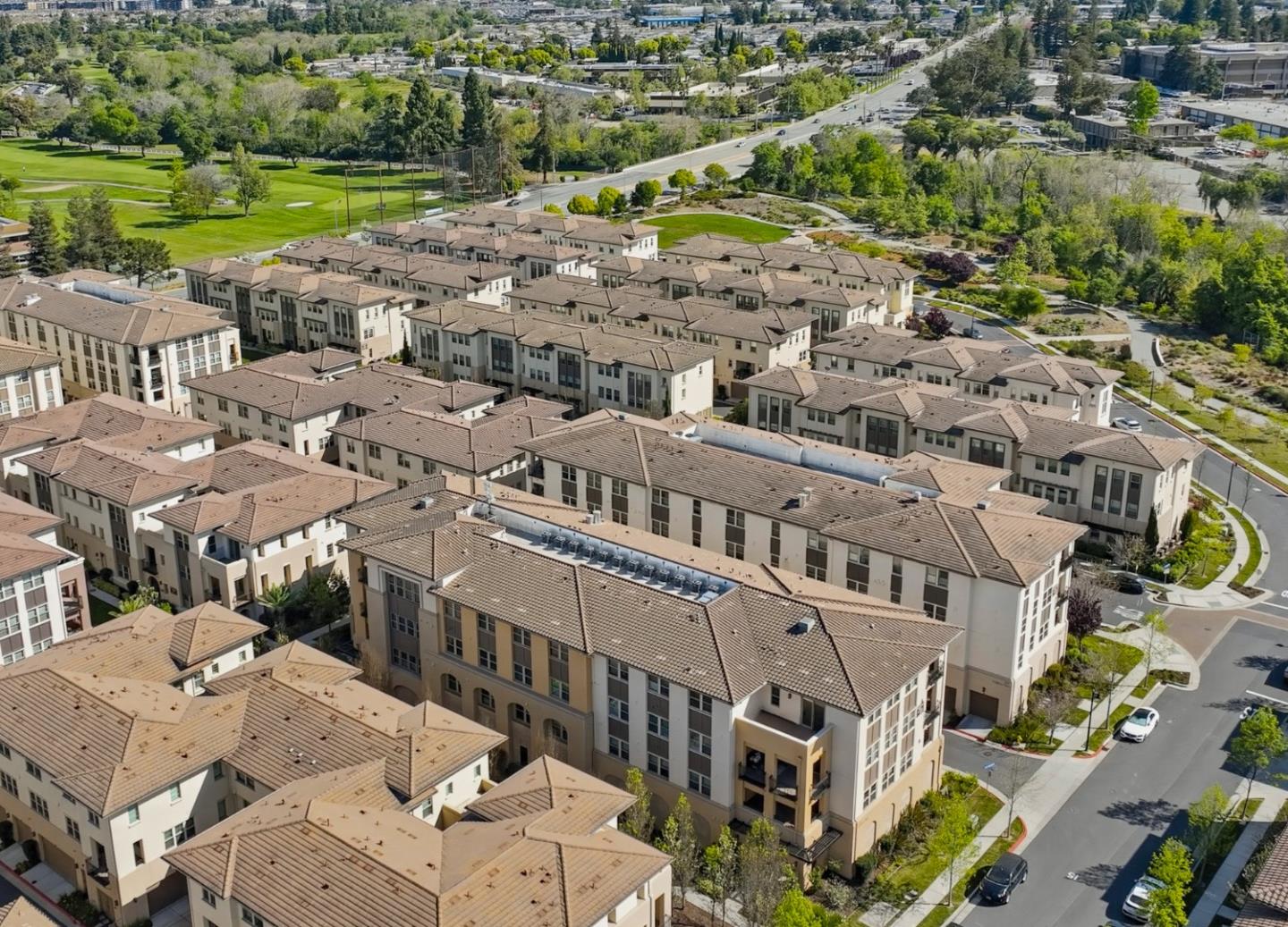 Detail Gallery Image 43 of 49 For 1053 Dewberry Pl #304,  San Jose,  CA 95131 - 4 Beds | 2/1 Baths