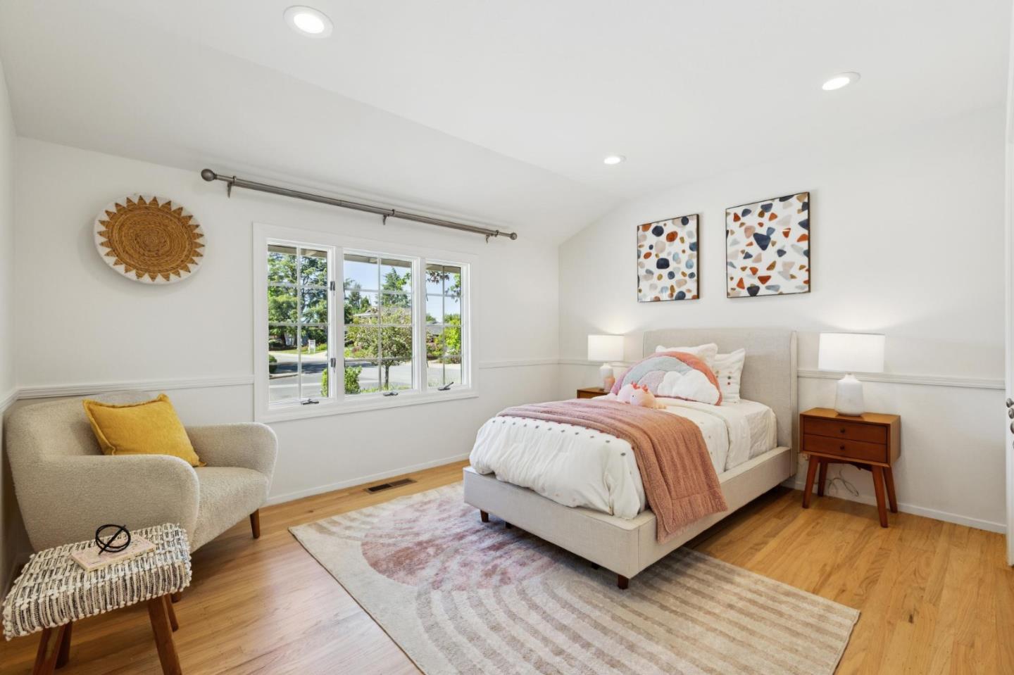 Detail Gallery Image 22 of 42 For 13120 via Madronas Dr, Saratoga,  CA 95070 - 5 Beds | 3 Baths