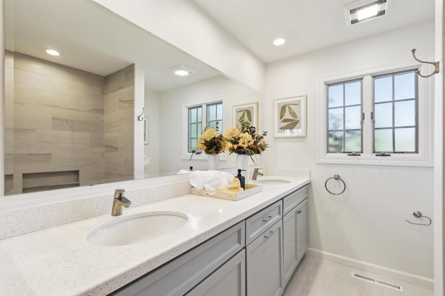 Detail Gallery Image 24 of 42 For 13120 via Madronas Dr, Saratoga,  CA 95070 - 5 Beds | 3 Baths