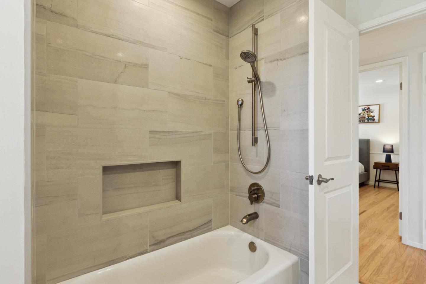 Detail Gallery Image 25 of 42 For 13120 via Madronas Dr, Saratoga,  CA 95070 - 5 Beds | 3 Baths