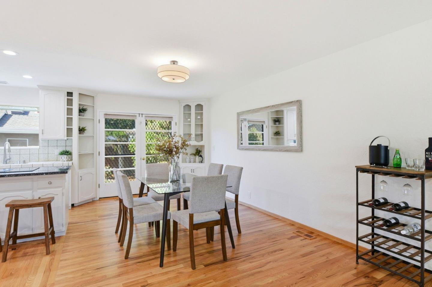 Detail Gallery Image 10 of 55 For Parkside Ave, San Jose,  CA 95125 - 3 Beds | 2/1 Baths