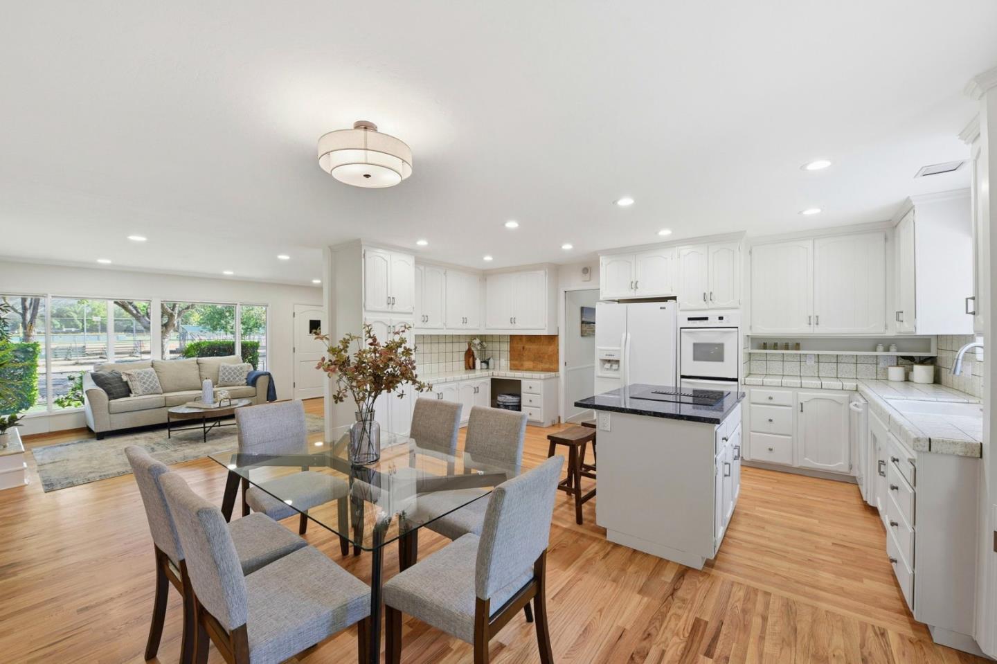 Detail Gallery Image 11 of 55 For Parkside Ave, San Jose,  CA 95125 - 3 Beds | 2/1 Baths