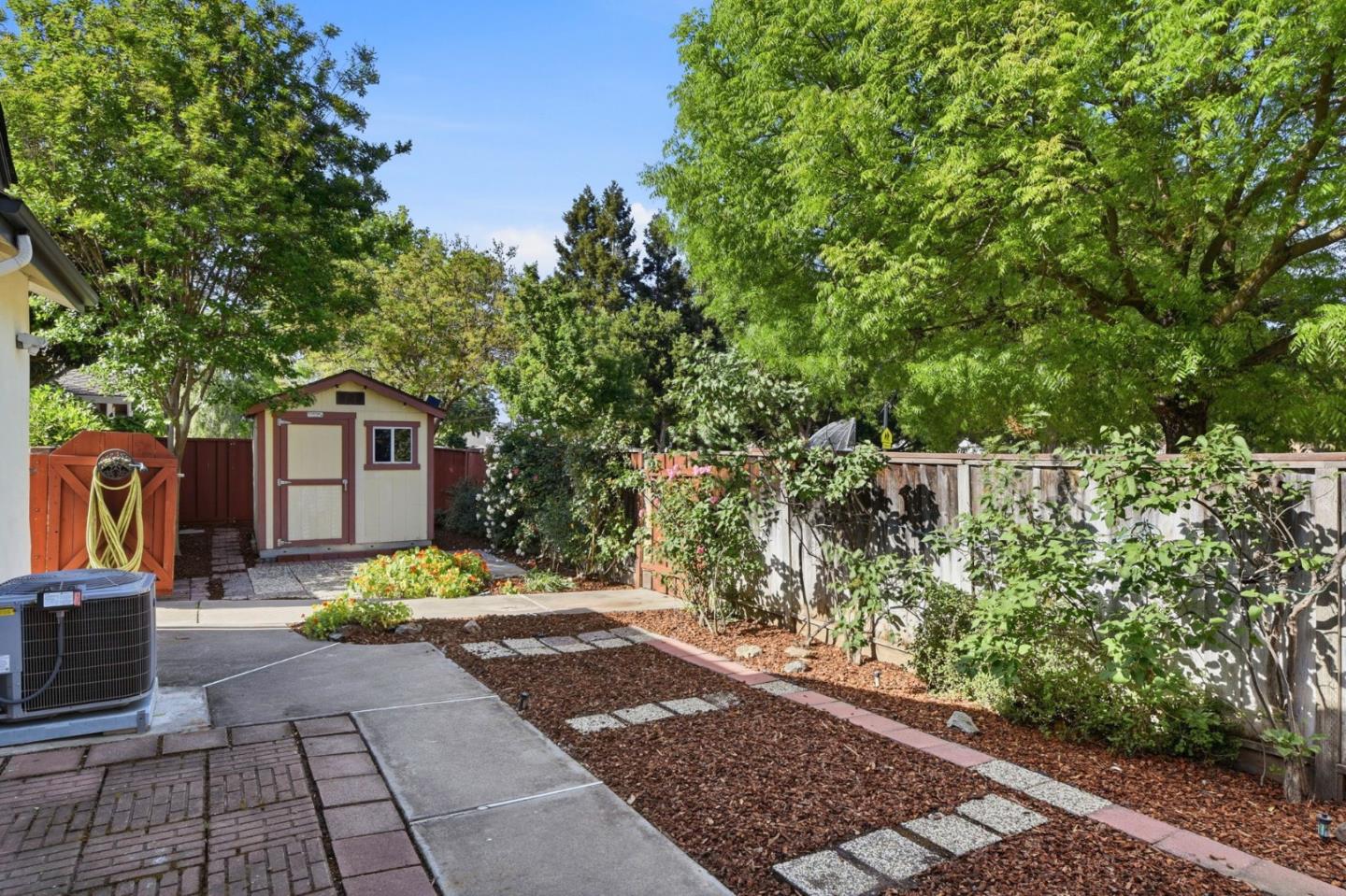 Detail Gallery Image 36 of 55 For Parkside Ave, San Jose,  CA 95125 - 3 Beds | 2/1 Baths