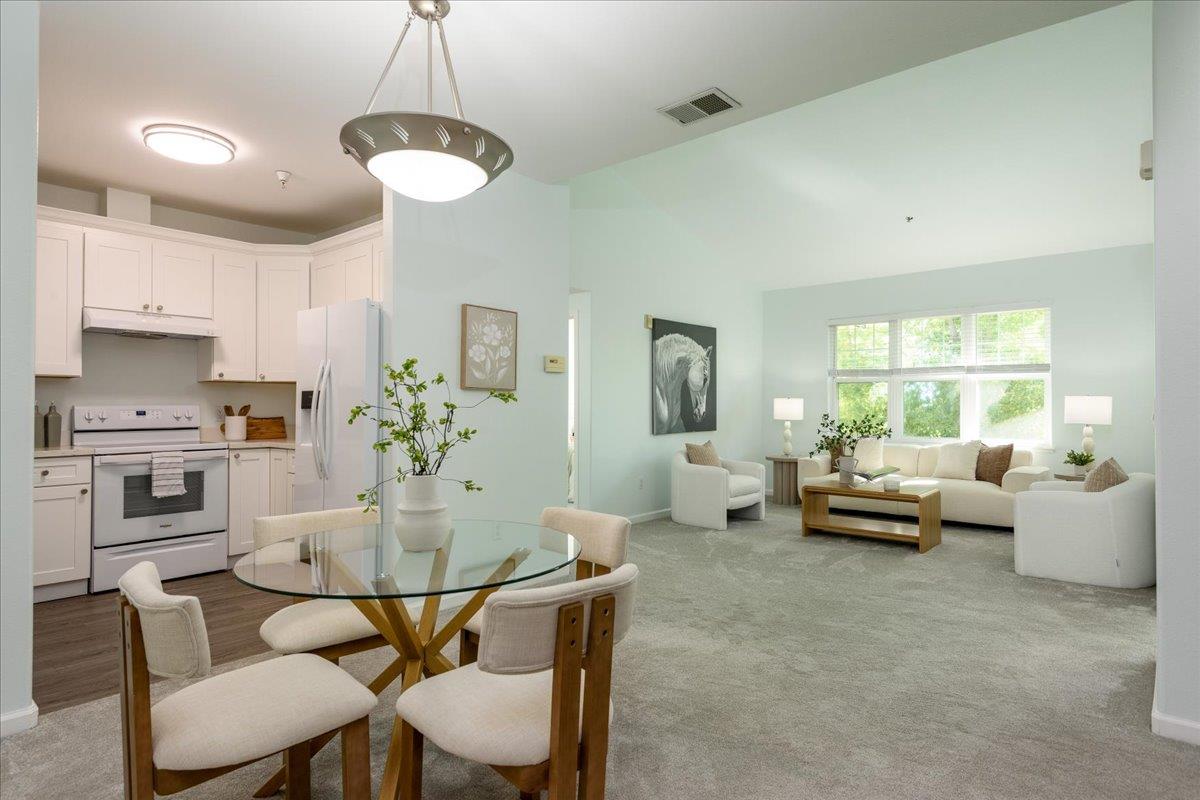 Detail Gallery Image 3 of 16 For 453 E Okeefe St #307,  East Palo Alto,  CA 94303 - 2 Beds | 2 Baths