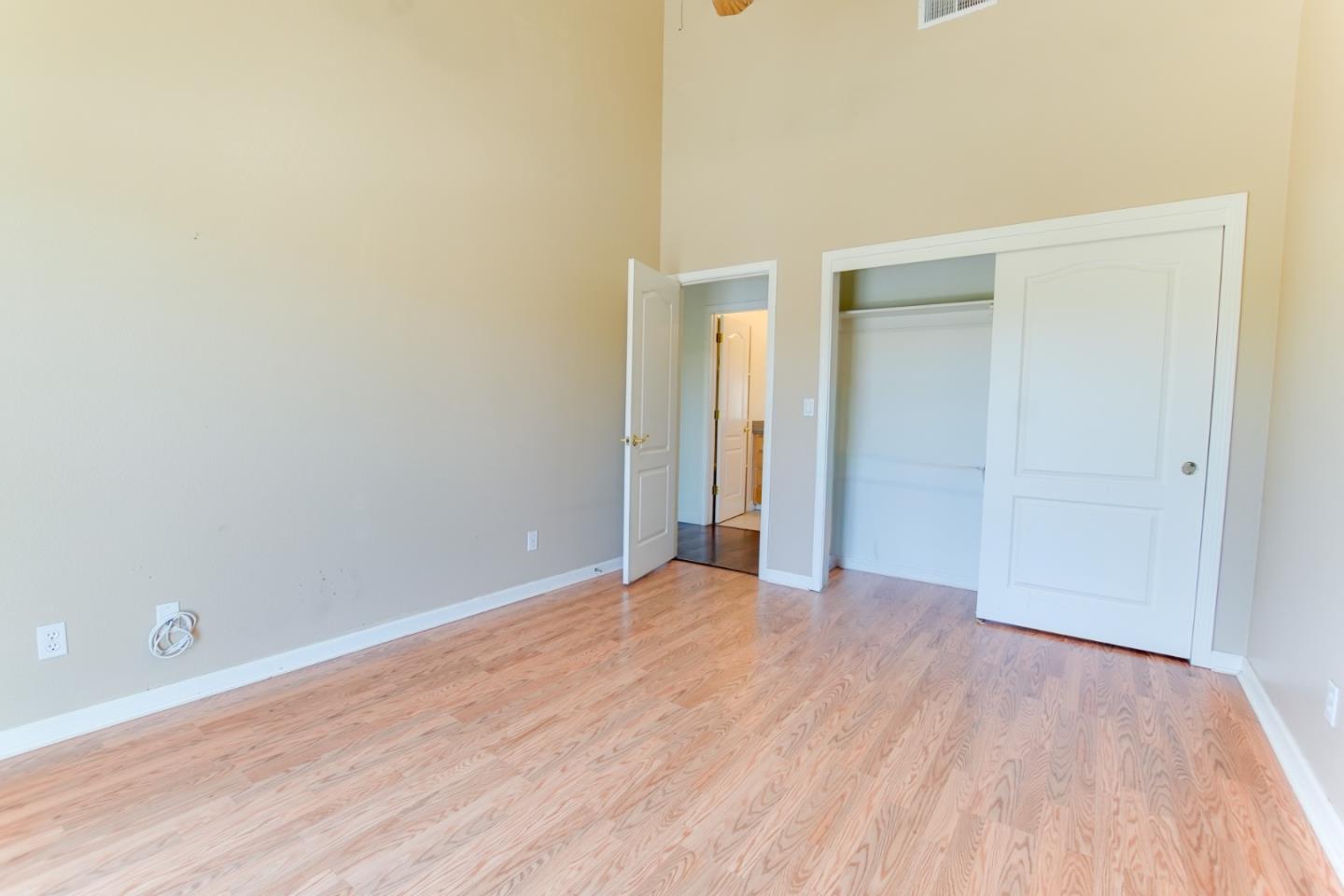 Detail Gallery Image 27 of 34 For 1890 Calistoga Dr, Hollister,  CA 95023 - 4 Beds | 2/1 Baths