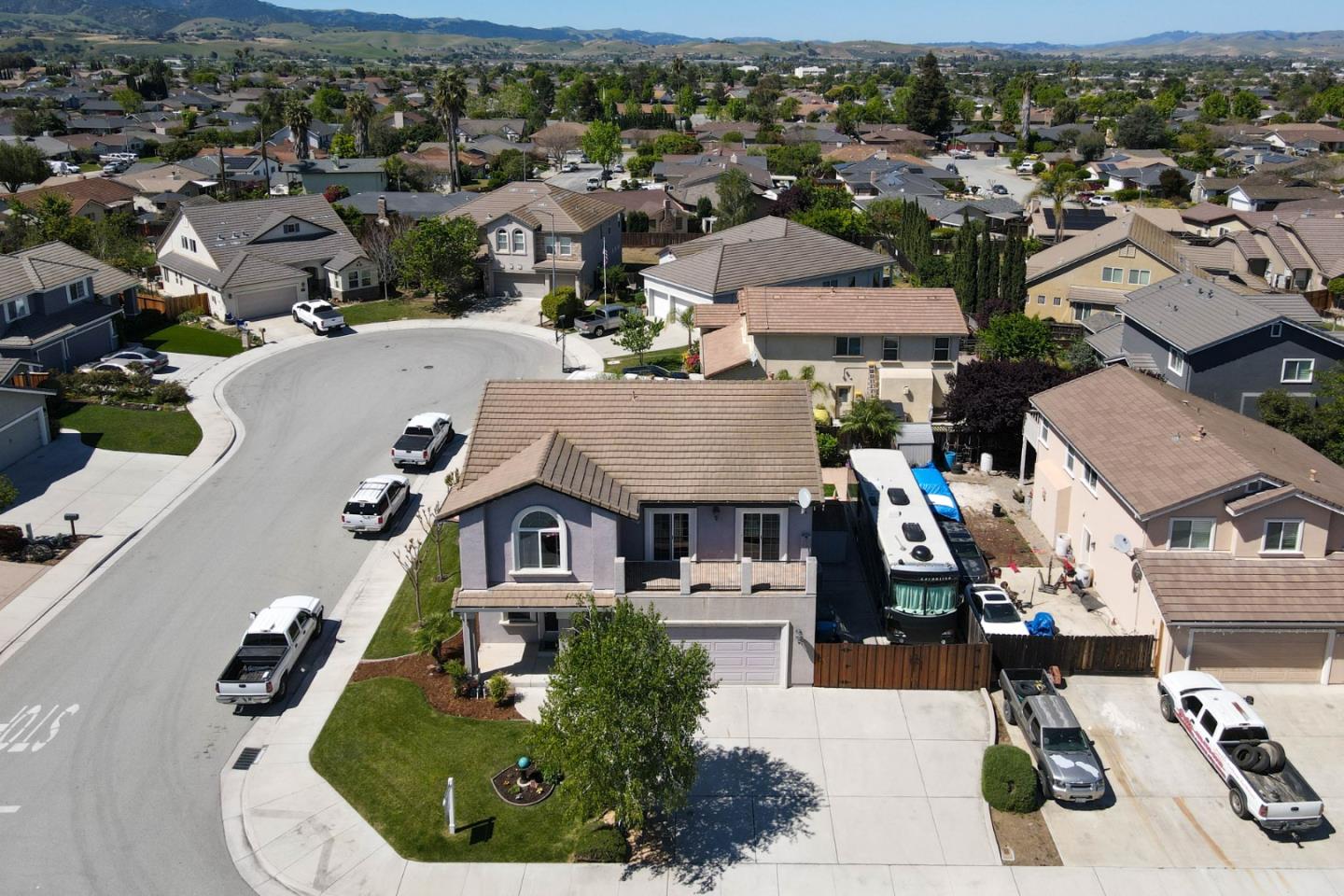 Detail Gallery Image 32 of 34 For 1890 Calistoga Dr, Hollister,  CA 95023 - 4 Beds | 2/1 Baths