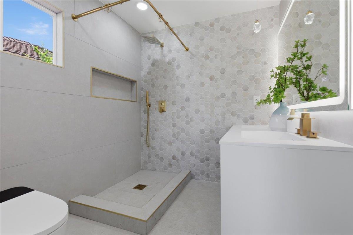 Detail Gallery Image 23 of 40 For 140 Marian Ln, San Jose,  CA 95127 - 3 Beds | 2 Baths