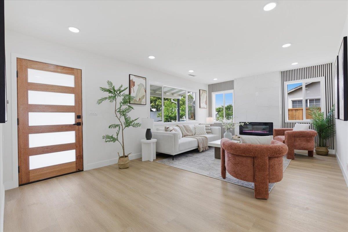 Detail Gallery Image 7 of 40 For 140 Marian Ln, San Jose,  CA 95127 - 3 Beds | 2 Baths