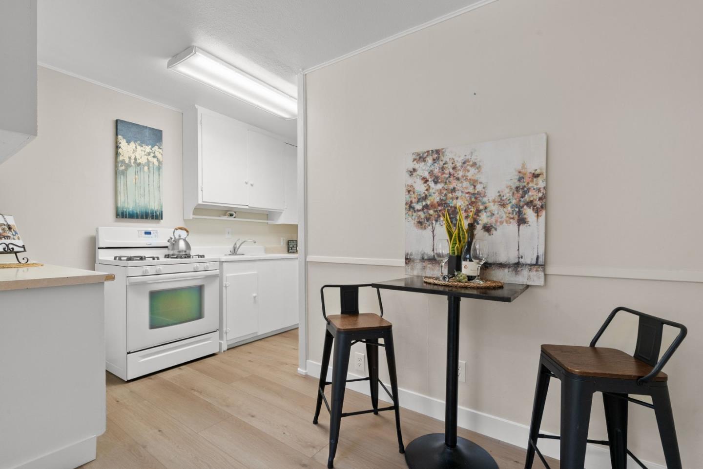 Detail Gallery Image 11 of 43 For 635 Bethany Dr, Scotts Valley,  CA 95066 - 3 Beds | 2 Baths