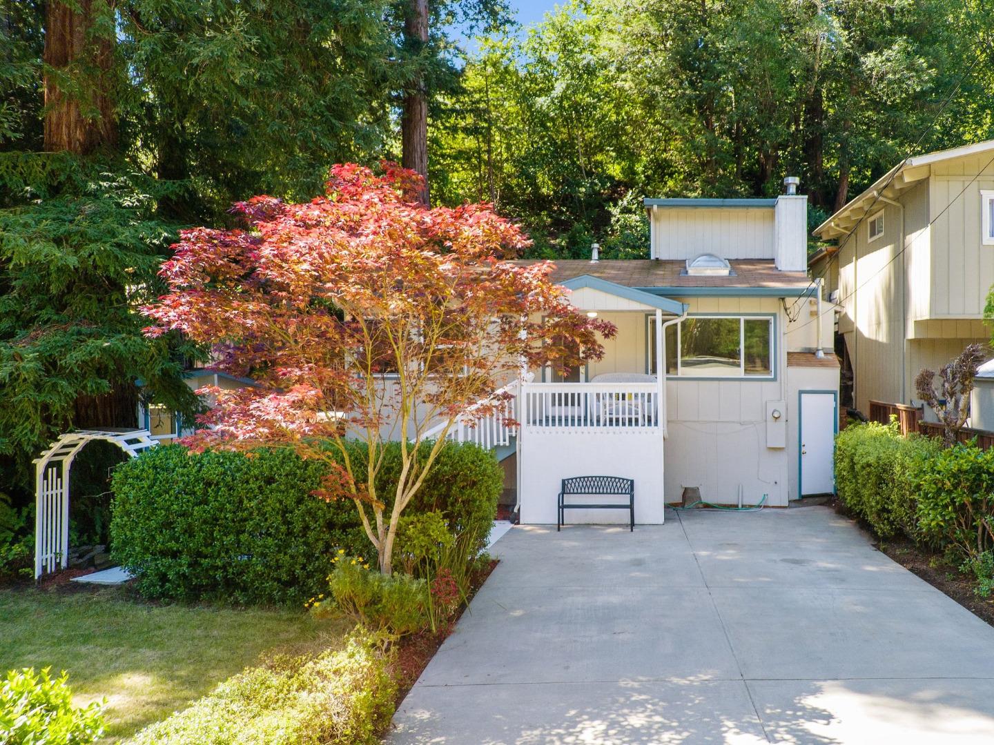 Detail Gallery Image 2 of 43 For 635 Bethany Dr, Scotts Valley,  CA 95066 - 3 Beds | 2 Baths