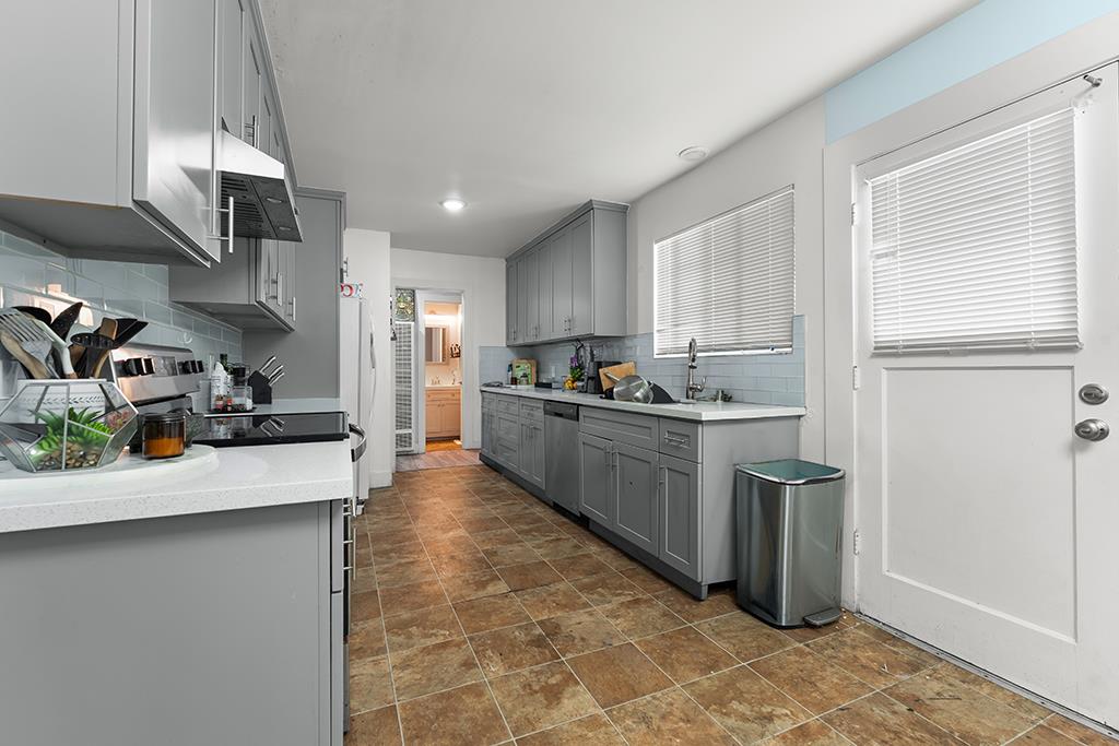 Detail Gallery Image 15 of 19 For 2100 Sahara Way, Santa Clara,  CA 95050 - – Beds | – Baths