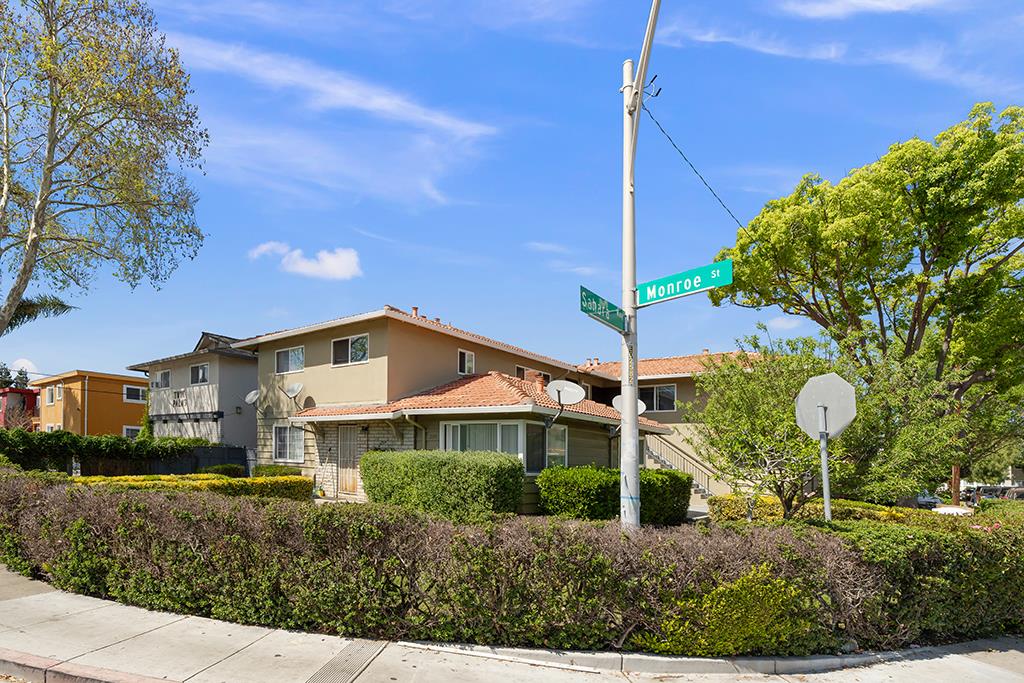 Detail Gallery Image 5 of 19 For 2100 Sahara Way, Santa Clara,  CA 95050 - – Beds | – Baths