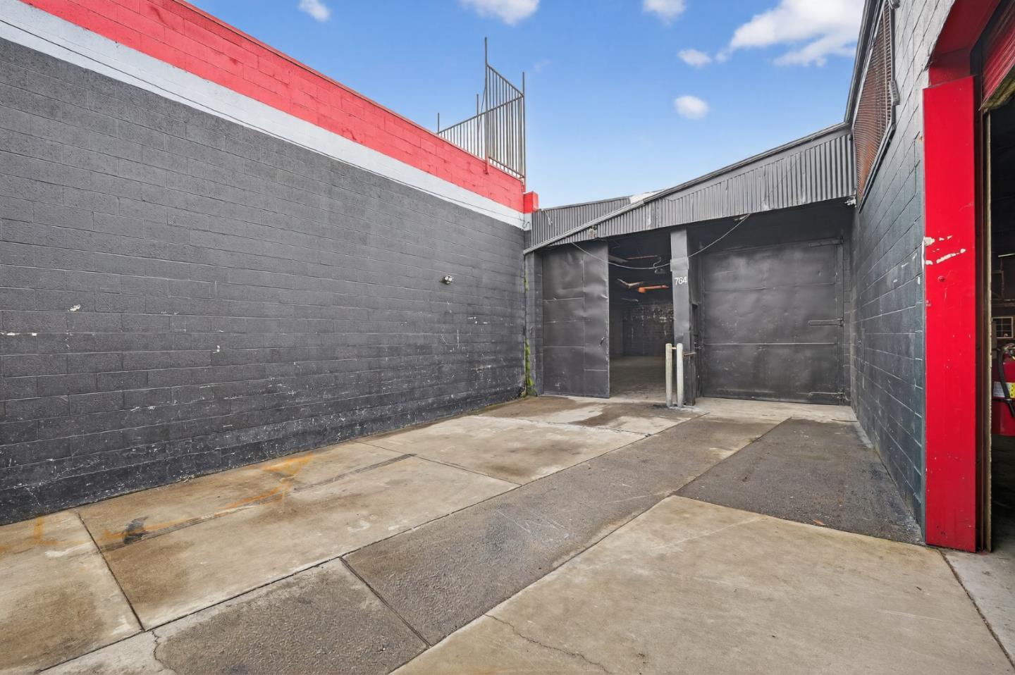 Detail Gallery Image 17 of 20 For 760 Stone St, Oakland,  CA 94603 - – Beds | – Baths