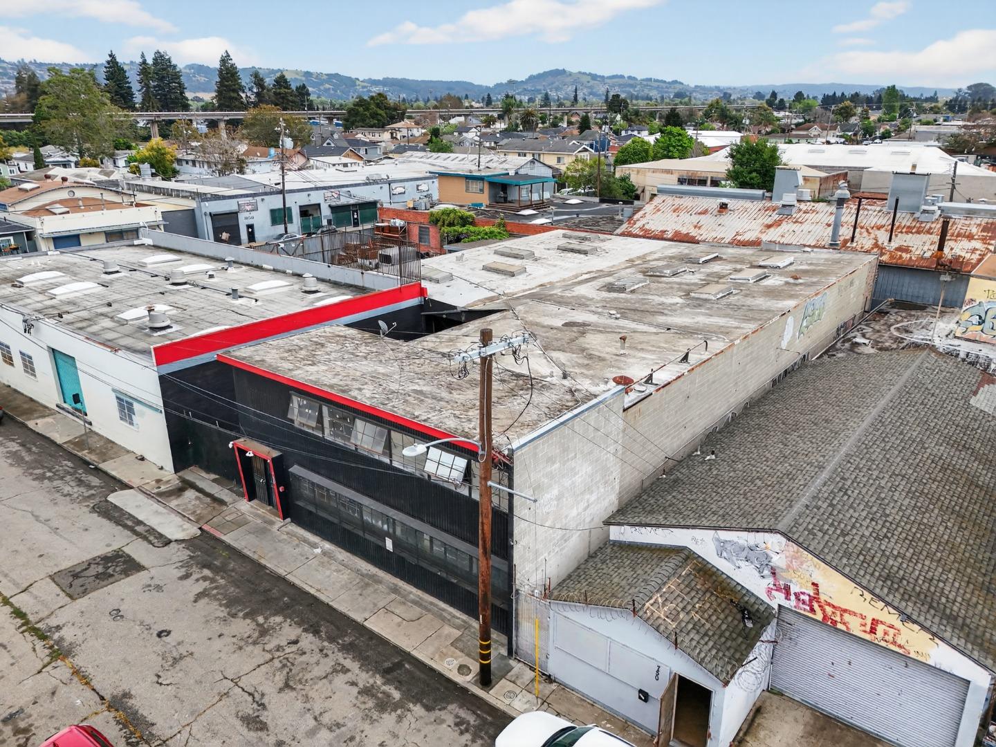 Detail Gallery Image 4 of 20 For 760 Stone St, Oakland,  CA 94603 - – Beds | – Baths