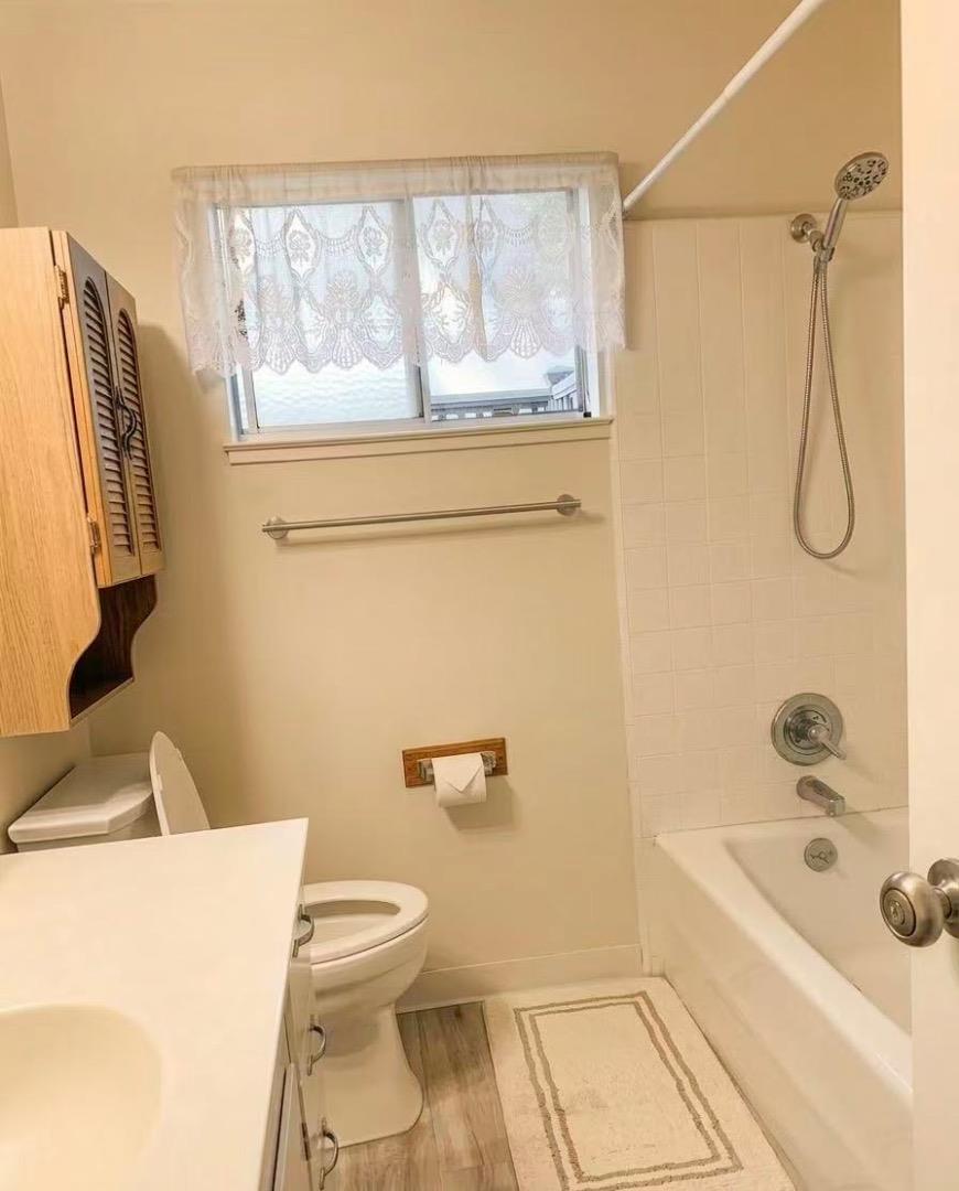 Detail Gallery Image 10 of 11 For 1379 Miller Ave, San Jose,  CA 95129 - 4 Beds | 2 Baths