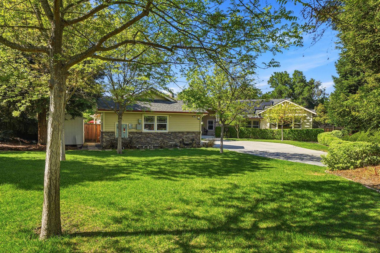 Detail Gallery Image 4 of 61 For 733 Vineyard Ter, Pleasanton,  CA 94566 - 5 Beds | 5 Baths