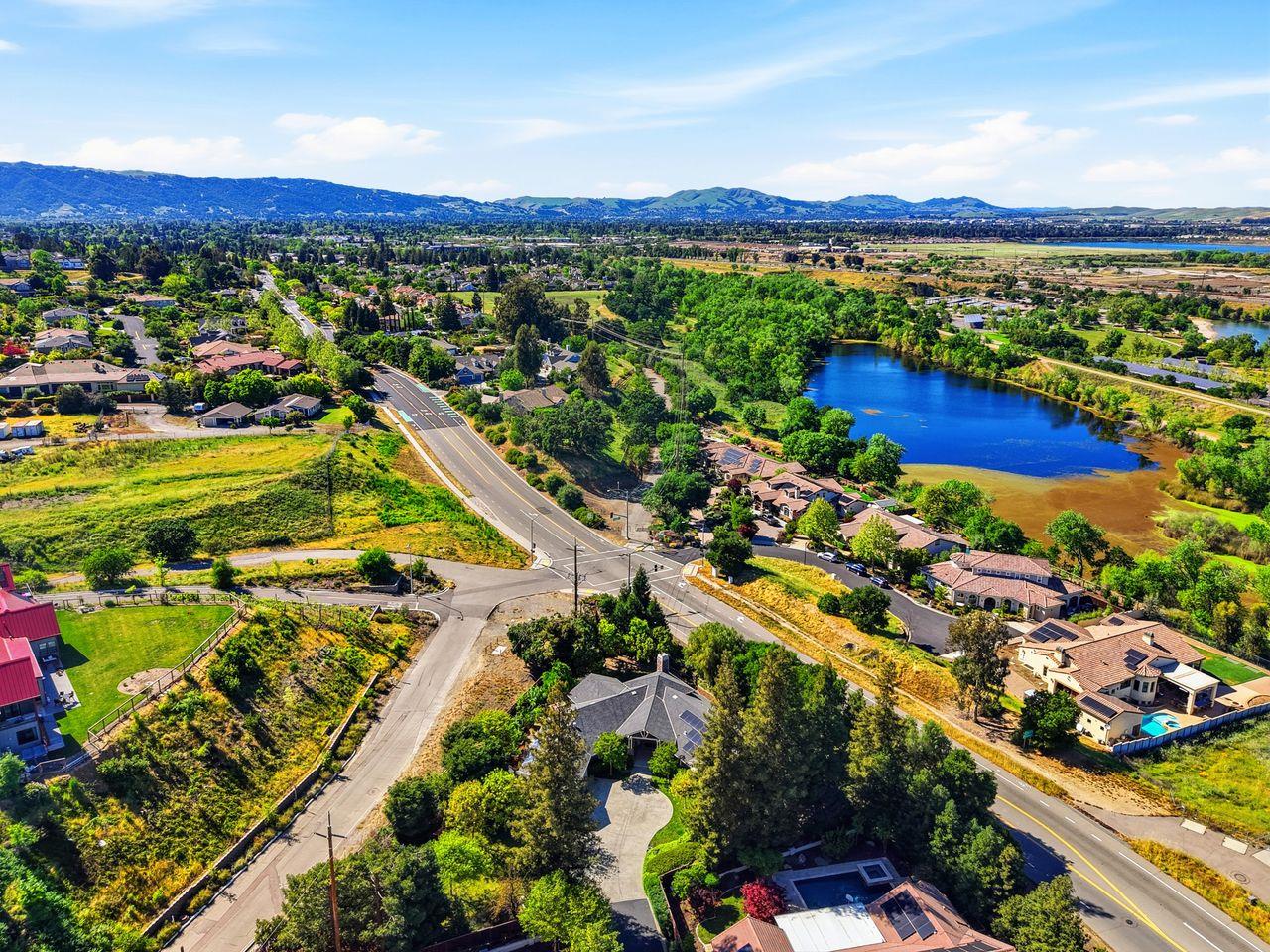 Detail Gallery Image 51 of 61 For 733 Vineyard Ter, Pleasanton,  CA 94566 - 5 Beds | 5 Baths