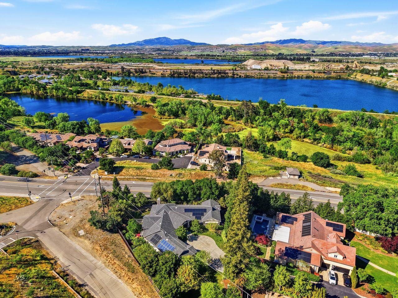 Detail Gallery Image 53 of 61 For 733 Vineyard Ter, Pleasanton,  CA 94566 - 5 Beds | 5 Baths